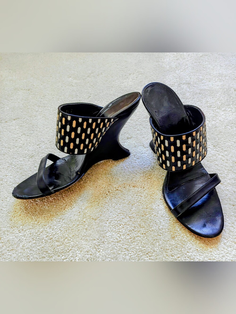 Gucci Black Wedge Slide Heels with Cream Accents